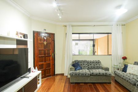 Casa à venda com 190m², 3 quartos e 2 vagasSala
