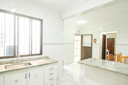 Casa à venda com 190m², 3 quartos e 2 vagasCozinha