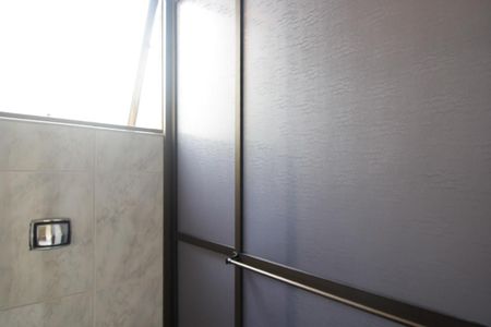 Casa à venda com 190m², 3 quartos e 2 vagasBanheiro