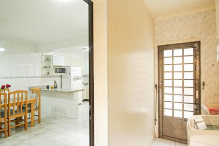 Casa à venda com 190m², 3 quartos e 2 vagasÁrea de Serviço
