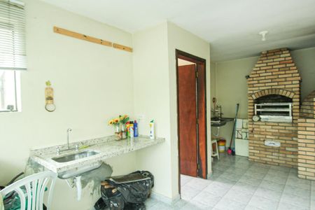 Casa à venda com 190m², 3 quartos e 2 vagasChurrasqueira