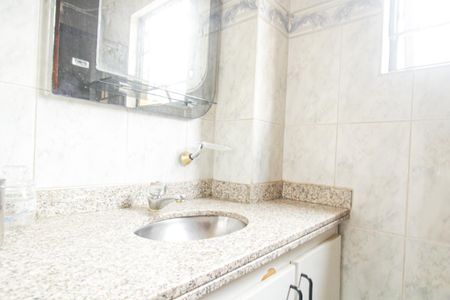 Casa à venda com 190m², 3 quartos e 2 vagasBanheiro