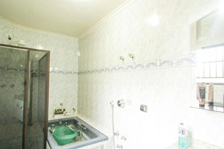 Casa à venda com 190m², 3 quartos e 2 vagasBanheiro da Suíte