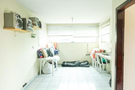 Casa à venda com 190m², 3 quartos e 2 vagasChurrasqueira