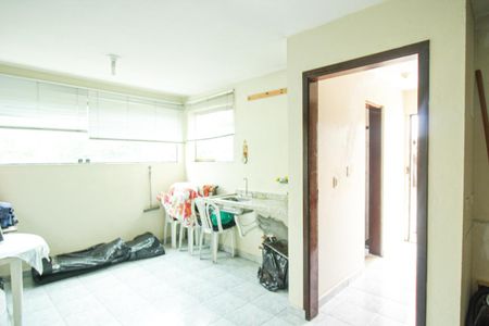 Casa à venda com 190m², 3 quartos e 2 vagasChurrasqueira