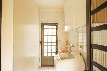 Casa à venda com 190m², 3 quartos e 2 vagasÁrea de Serviço