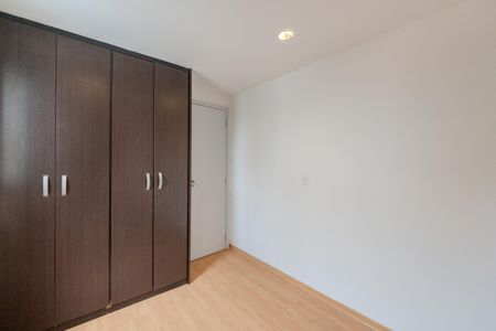 Apartamento à venda com 80m², 3 quartos e 2 vagasQuarto 2