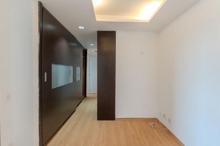 Apartamento à venda com 80m², 3 quartos e 2 vagasSuíte