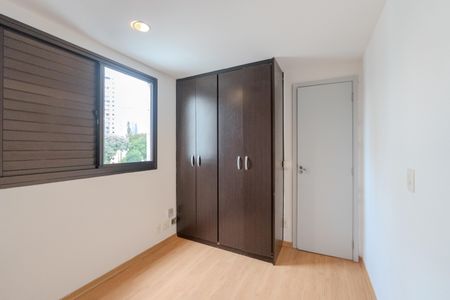 Apartamento à venda com 80m², 3 quartos e 2 vagasQuarto 2