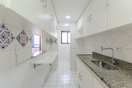 Apartamento à venda com 80m², 3 quartos e 2 vagasCozinha e Área de Serviço