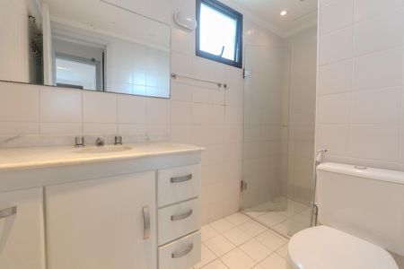 Apartamento à venda com 80m², 3 quartos e 2 vagasBanheiro da Suíte