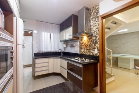 Casa de condomínio para alugar com 140m², 3 quartos e 2 vagasCozinha