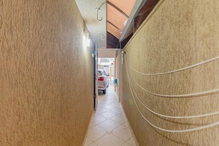 Casa de condomínio para alugar com 140m², 3 quartos e 2 vagasLateral 