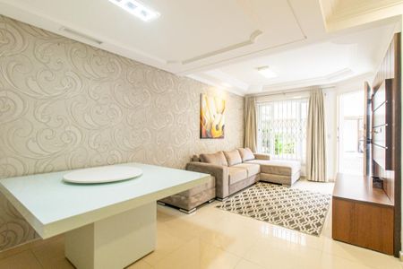 Casa de condomínio para alugar com 140m², 3 quartos e 2 vagasSala