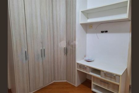 Casa à venda com 3 quartos, 88m² em Vila Irmaos Arnoni, São Paulo