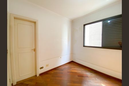 Apartamento à venda com 97m², 3 quartos e 2 vagas Apartamento à venda com 97m², 3 quartos e 2 vagasQuarto 1