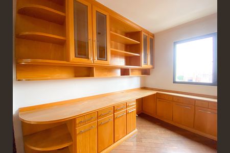 Apartamento à venda com 97m², 3 quartos e 2 vagas Apartamento à venda com 97m², 3 quartos e 2 vagasEscritório