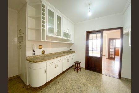 Apartamento à venda com 97m², 3 quartos e 2 vagas Apartamento à venda com 97m², 3 quartos e 2 vagasCozinha