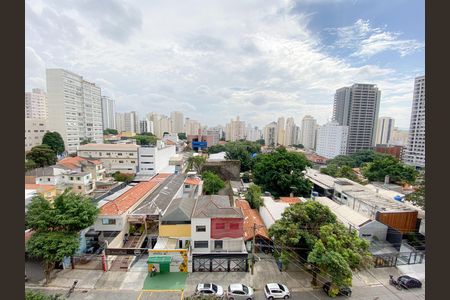 Apartamento à venda com 97m², 3 quartos e 2 vagas Apartamento à venda com 97m², 3 quartos e 2 vagasVaranda