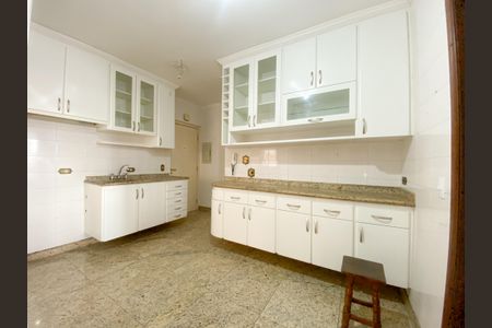 Apartamento à venda com 97m², 3 quartos e 2 vagas Apartamento à venda com 97m², 3 quartos e 2 vagasCozinha