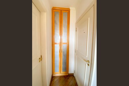 Apartamento à venda com 97m², 3 quartos e 2 vagas Apartamento à venda com 97m², 3 quartos e 2 vagasSuíte
