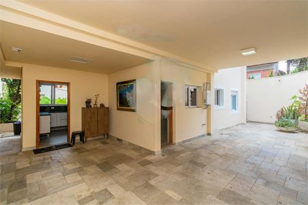 Casa à venda com 269m², 3 quartos e sem vaga