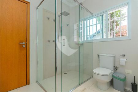Casa à venda com 269m², 3 quartos e sem vaga
