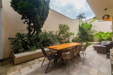 Casa à venda com 269m², 3 quartos e sem vaga