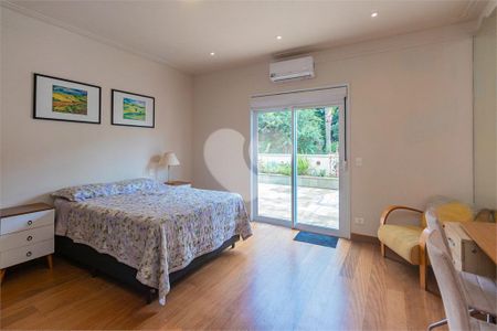 Casa à venda com 3 quartos, 269m² em Jardim Petropolis, São Paulo