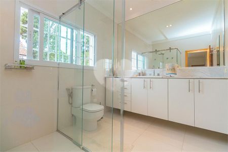 Casa à venda com 269m², 3 quartos e sem vaga