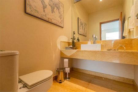 Casa à venda com 269m², 3 quartos e sem vaga