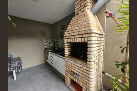 Casa à venda com 242m², 3 quartos e 3 vagas
