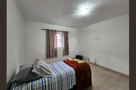 Casa à venda com 242m², 3 quartos e 3 vagas