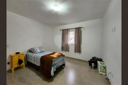 Casa à venda com 3 quartos, 242m² em Jardim Sao Ricardo, São Paulo