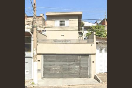 Casa à venda com 242m², 3 quartos e 3 vagas