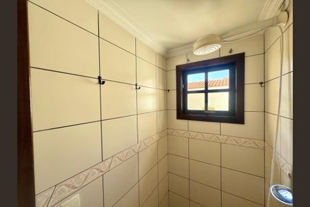 Casa para alugar com 220m², 2 quartos e 2 vagas Casa para alugar com 220m², 2 quartos e 2 vagasBanheiro 2