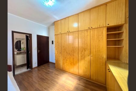 Quarto 1 de casa para alugar com 2 quartos, 220m² em Vila Augusta, Guarulhos
