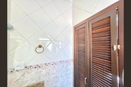 Casa para alugar com 220m², 2 quartos e 2 vagas Casa para alugar com 220m², 2 quartos e 2 vagasBanheiro 3
