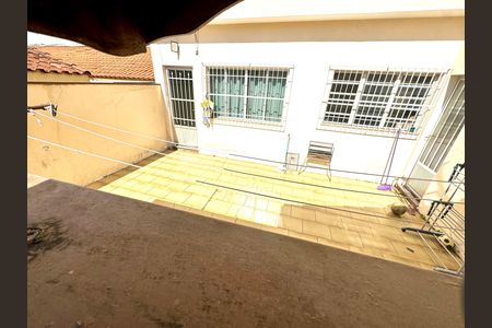 Casa para alugar com 220m², 2 quartos e 2 vagas Casa para alugar com 220m², 2 quartos e 2 vagasEdícula
