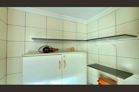 Casa para alugar com 220m², 2 quartos e 2 vagas Casa para alugar com 220m², 2 quartos e 2 vagasDespensa