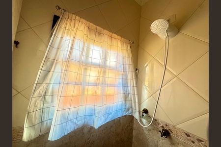 Casa para alugar com 220m², 2 quartos e 2 vagas Casa para alugar com 220m², 2 quartos e 2 vagasBanheiro 3