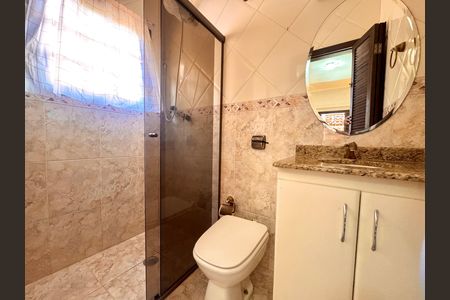 Casa para alugar com 220m², 2 quartos e 2 vagas Casa para alugar com 220m², 2 quartos e 2 vagasBanheiro 3