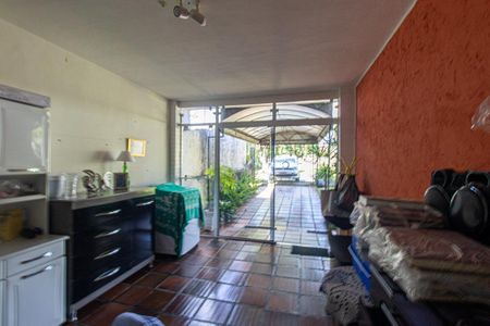 Casa para alugar com 852m², 3 quartos e 1 vaga Casa para alugar com 852m², 3 quartos e 1 vagaSala 2