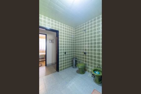 Casa para alugar com 852m², 3 quartos e 1 vaga Casa para alugar com 852m², 3 quartos e 1 vagaBanheiro Social