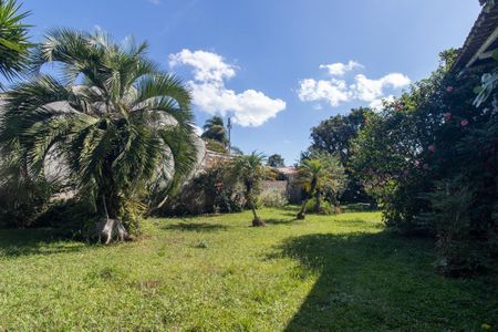 Casa para alugar com 852m², 3 quartos e 1 vaga Casa para alugar com 852m², 3 quartos e 1 vagaQuintal