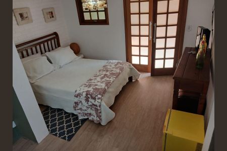 Casa para alugar com 385m², 5 quartos e 3 vagasQuarto