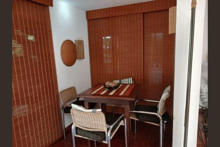Casa para alugar com 385m², 5 quartos e 3 vagasSala