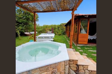 Casa para alugar com 385m², 5 quartos e 3 vagasÁrea externa