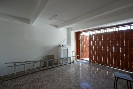 Casa à venda com 100m², 2 quartos e 1 vagaGaragem