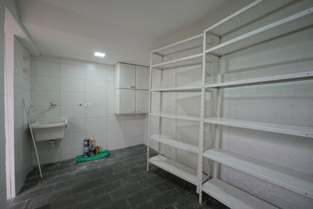Casa à venda com 100m², 2 quartos e 1 vagaÁrea de Serviço